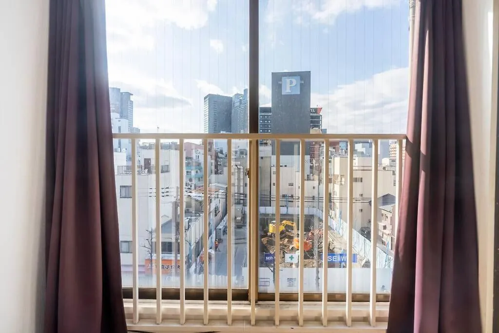 ２ Beds. Comfortable . Dotonbori / Kuromon Market. Osaka